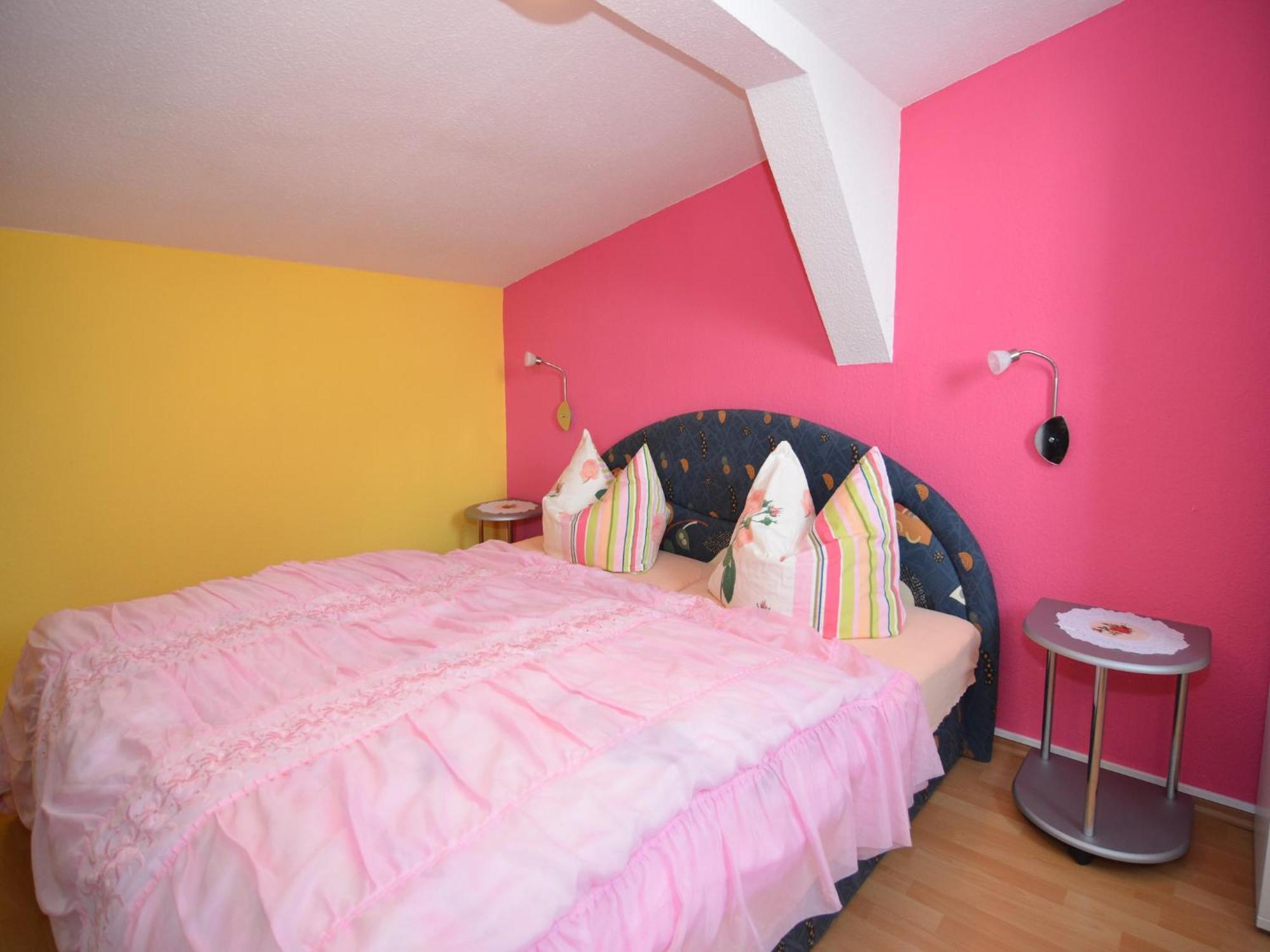 Holiday Home In Neustadt Am Rennsteig With Pond Екстер'єр фото