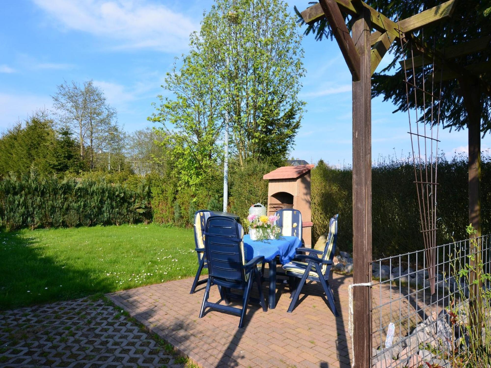 Holiday Home In Neustadt Am Rennsteig With Pond Екстер'єр фото