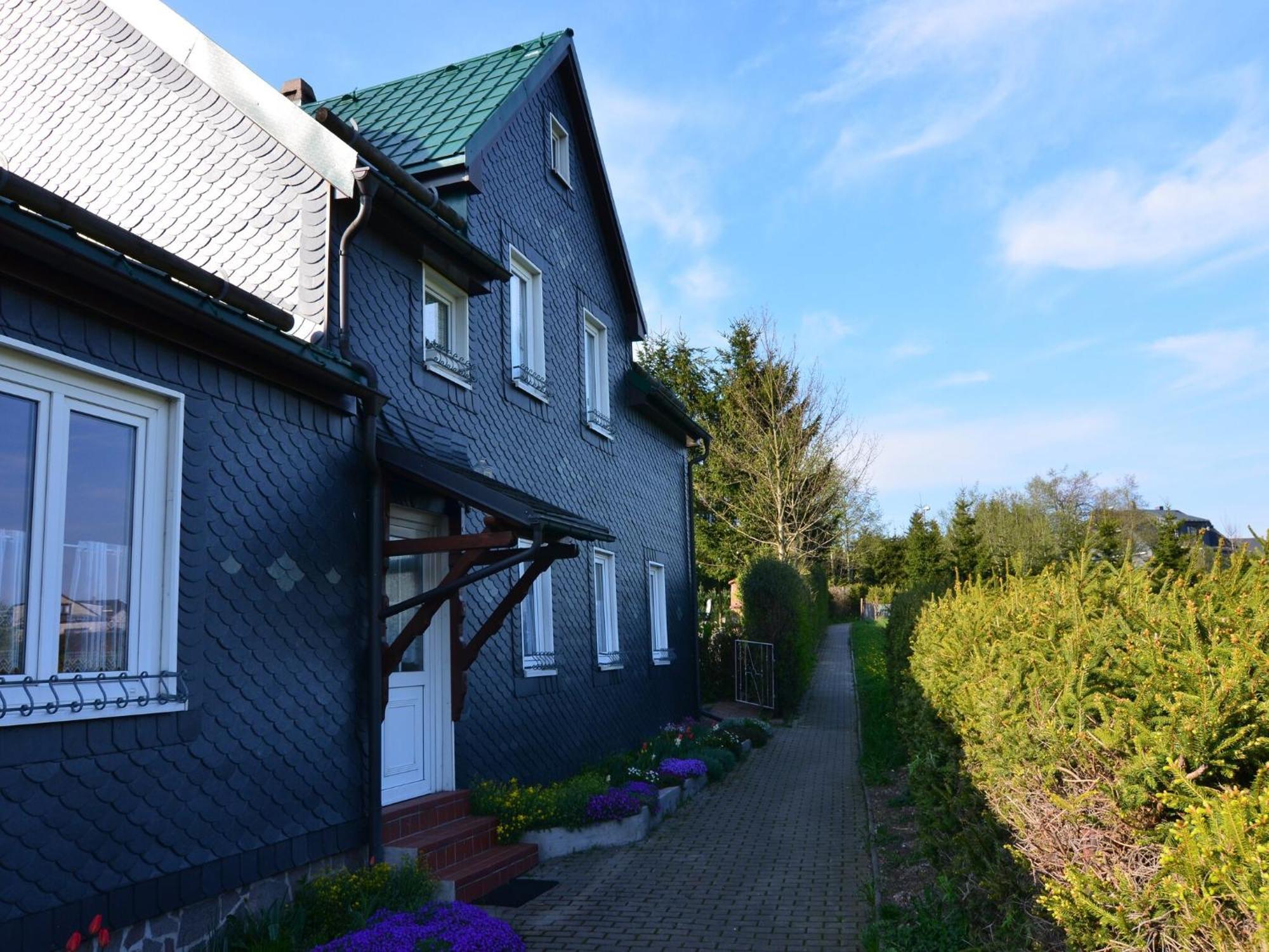 Holiday Home In Neustadt Am Rennsteig With Pond Екстер'єр фото