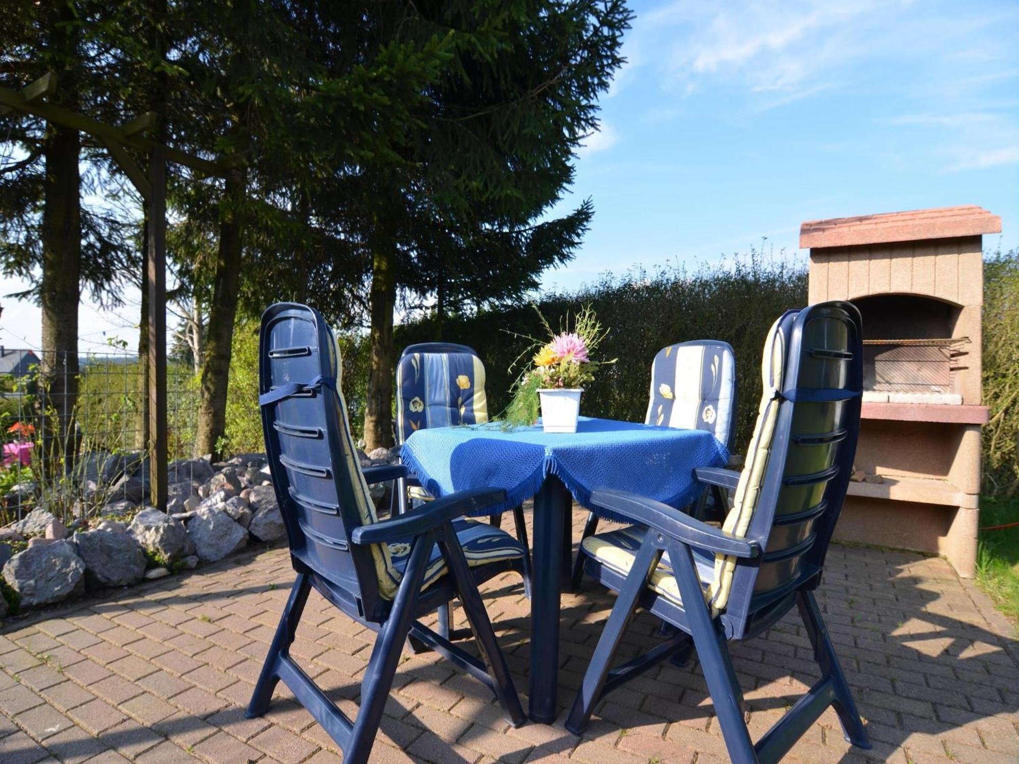 Holiday Home In Neustadt Am Rennsteig With Pond Екстер'єр фото